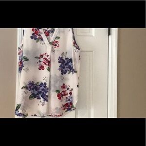 Violet + Claire V Neck Blouse size XL